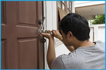 Darien Locksmith Store Darien, CT 203-893-4192 - 16a-emergency-locksmith-opening